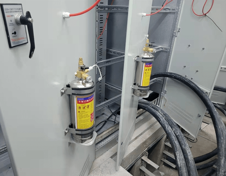 電力柜電纜溝裝備全氟己酮自動滅火裝置的實(shí)景案例效果圖樣式